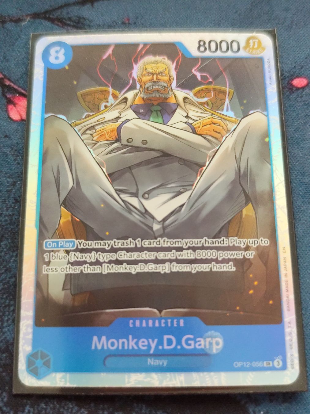 Bandai Carte collezionabili: One Piece Monkey.D.Garp OP12-056 EN – Nuovo (secondo la descrizione) da Schlossrued venduto da LAP2012