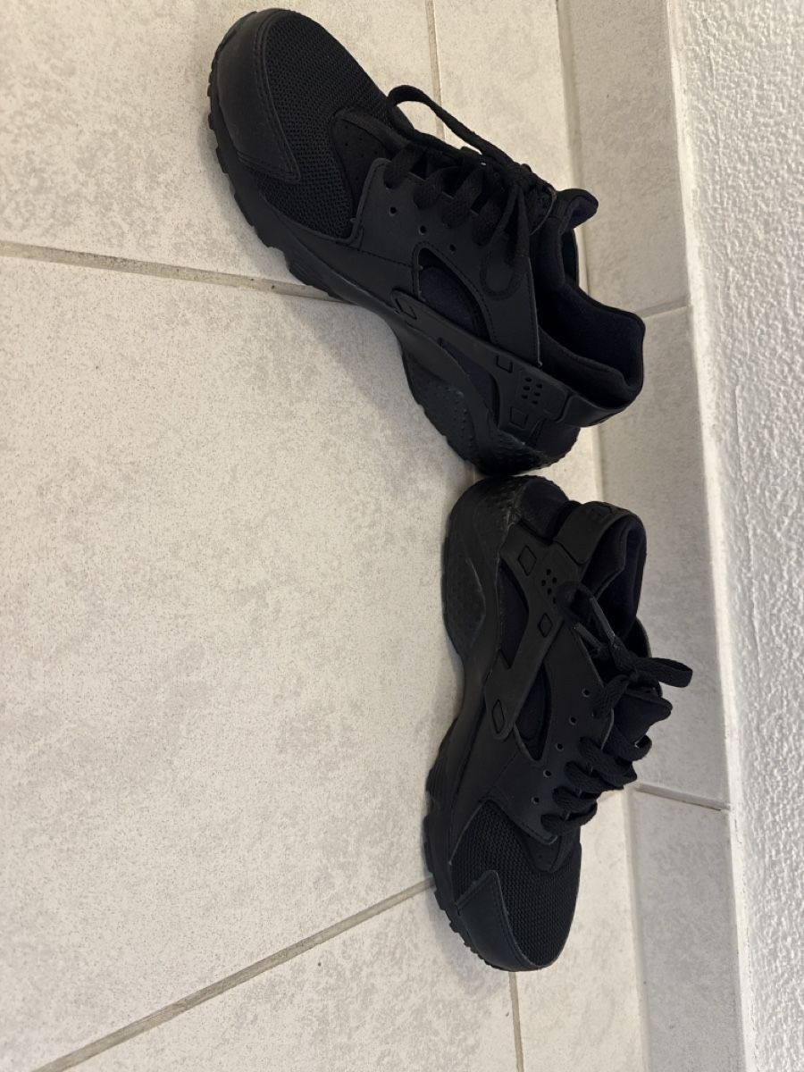 Nike Scarpe da uomo: Nike Huarache – Nuovo (secondo la descrizione) da rotkreuz venduto da tijana0504 1