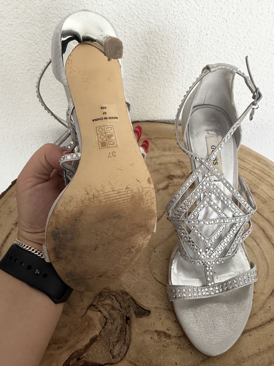 Guess Damenschuhe: GUESS Strass High Heels Silber Gr. 37 – Gebraucht aus Hägglingen von Raff_Ella 8