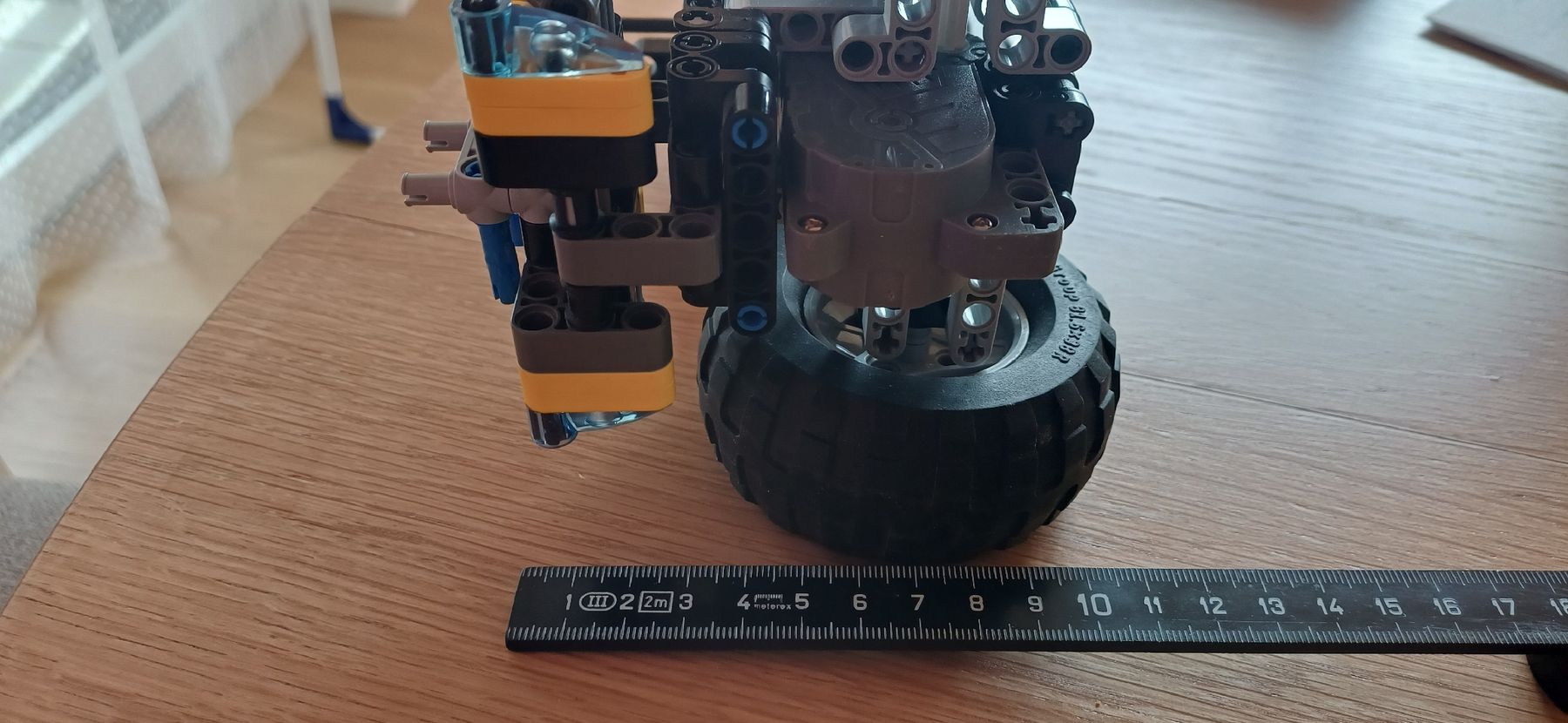 Lego Giocattoli: Lego Technik Monster Truck Chassis  – Usato da Amriswil venduto da SANNamerino 4