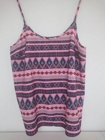 Hübsches Damen Top Shein Curve Gr. 2XL
