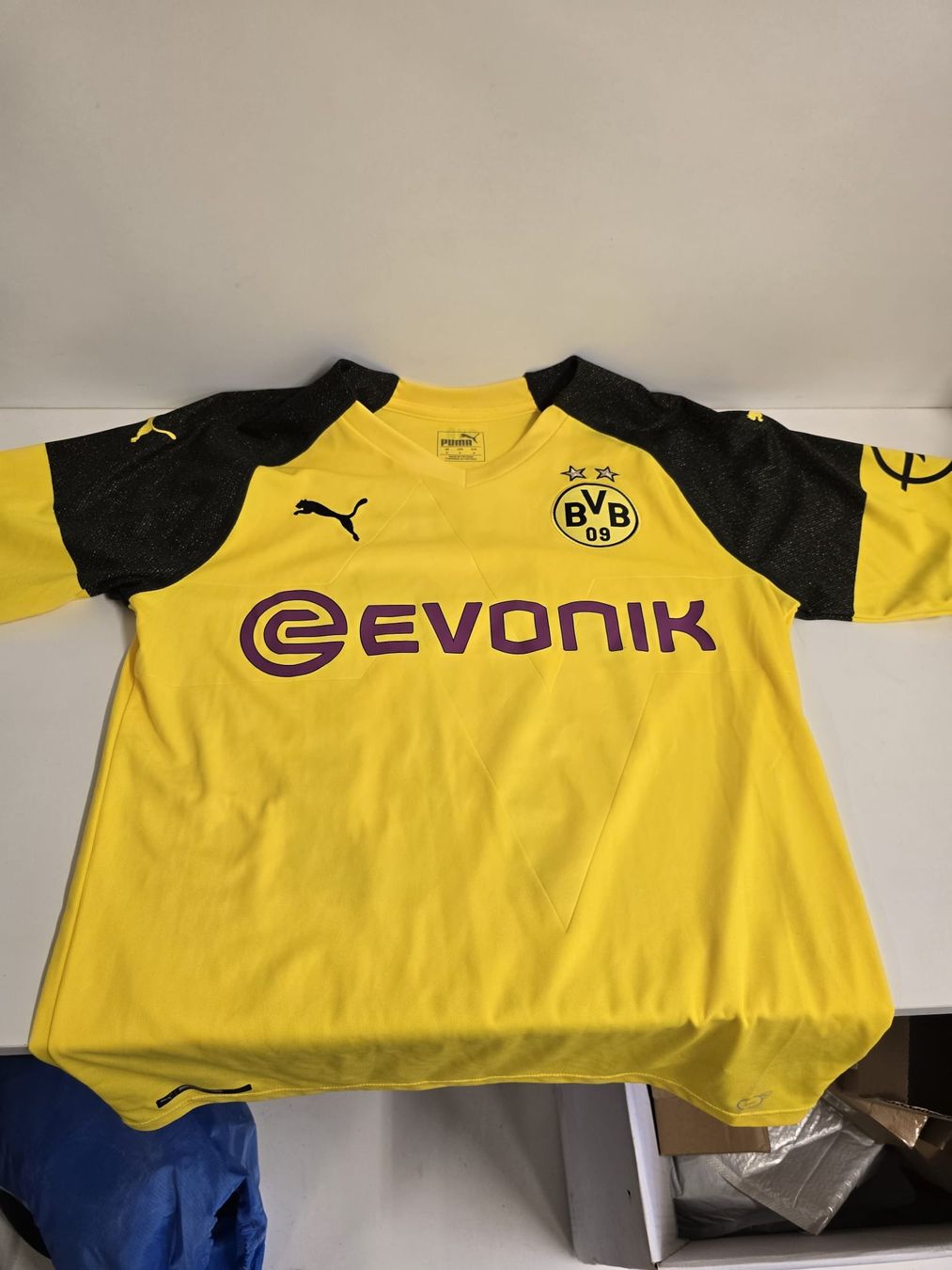 Leibchen & Hosen: Dortmund Trikot BVB M. GÖTZE – Gebraucht aus Tuggen von Santasbag 3