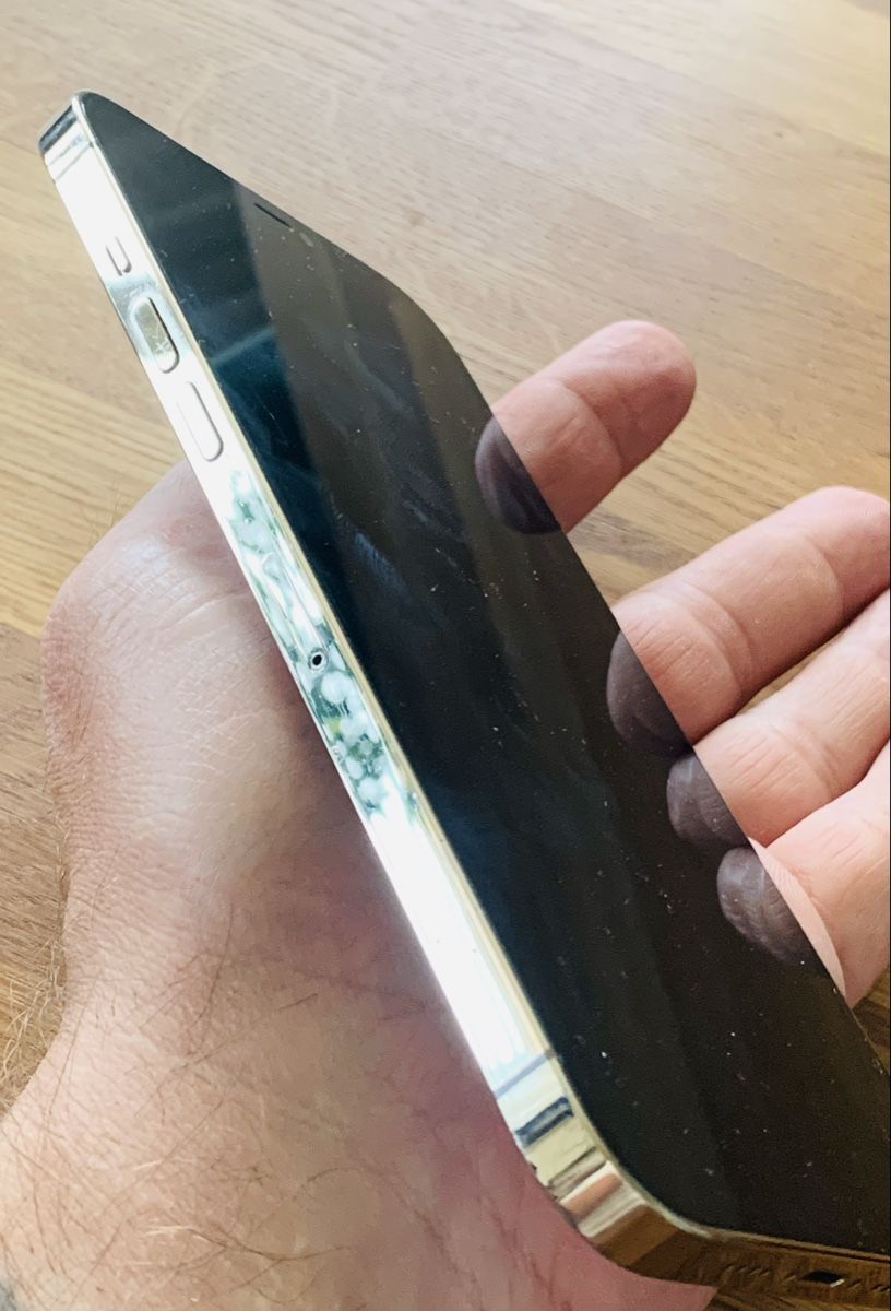 Apple Telefoni cellulari / Smartphones: iPhone 12 Max Pro - Defektes 5G – Difettoso da Zürich venduto da Koivusaari 5