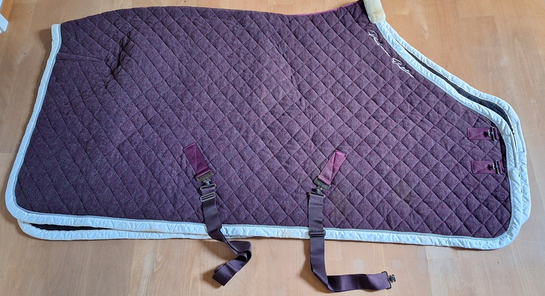 Eskadron Coperte & Accessori: Neuwertige Eskadron Abschwitzdecke – Usato da Milken venduto da Dnybe