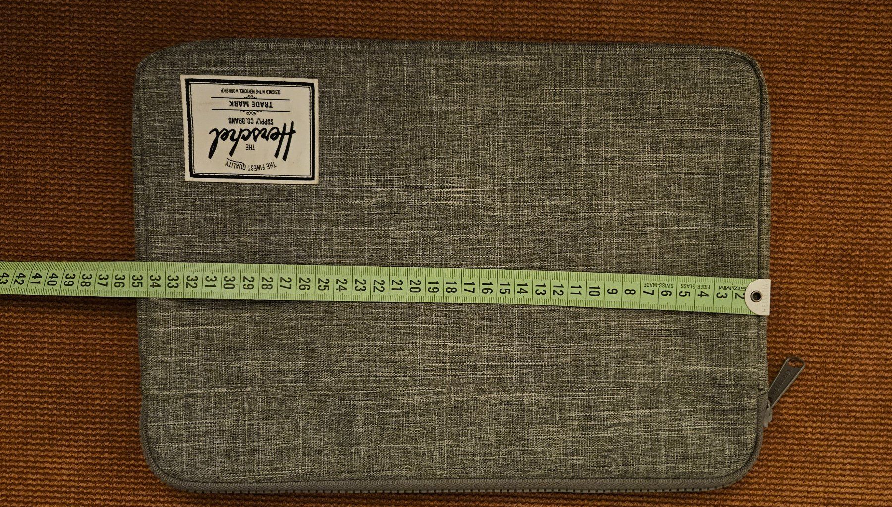Borse: Herschel Laptoptasche grau – Usato da Rombach venduto da ThriftBetter 5