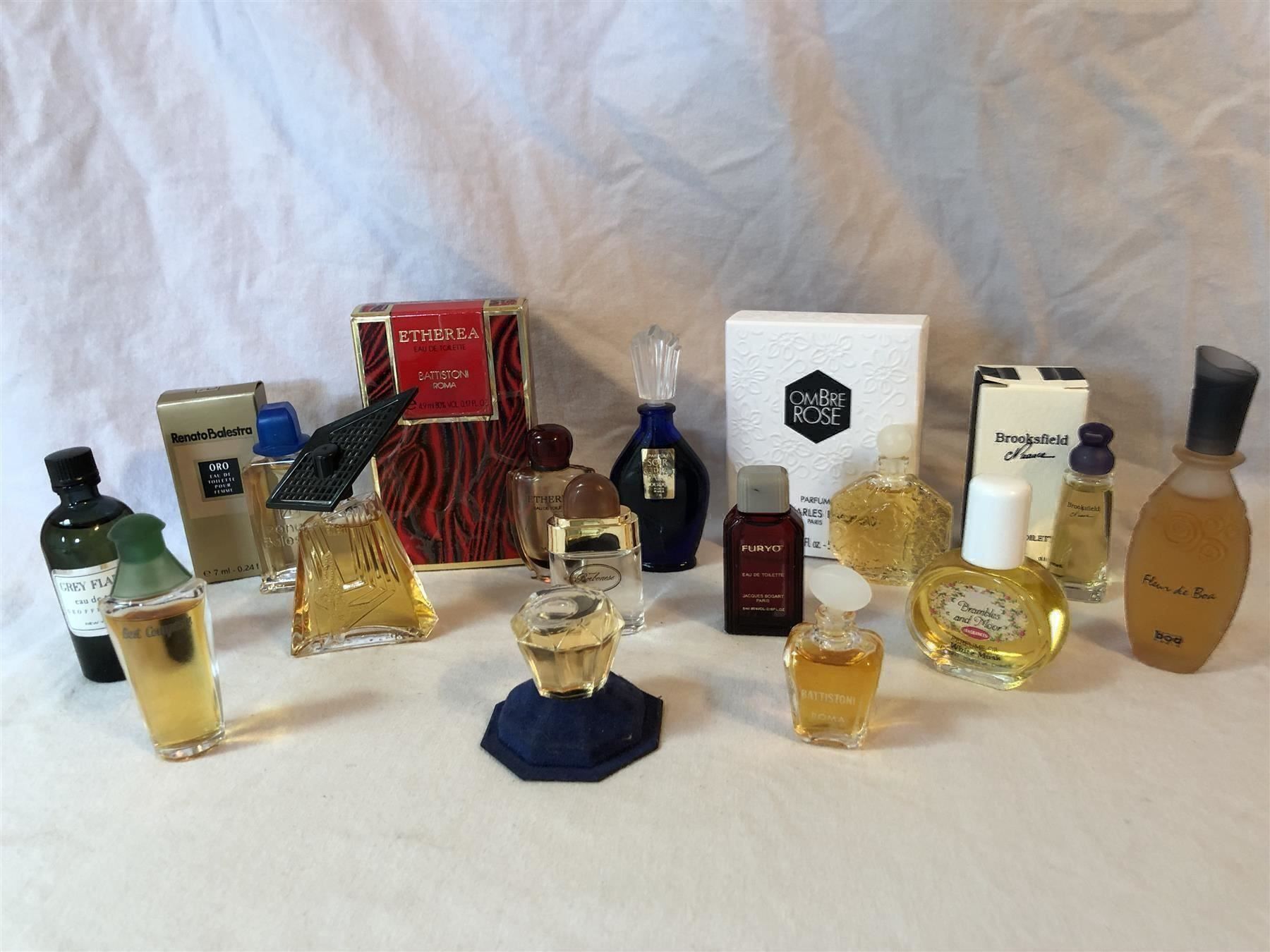 Flacons: Parfum Miniatur Set B diverse – Neu (gemäss Beschreibung) aus Therwil von Leilaviola