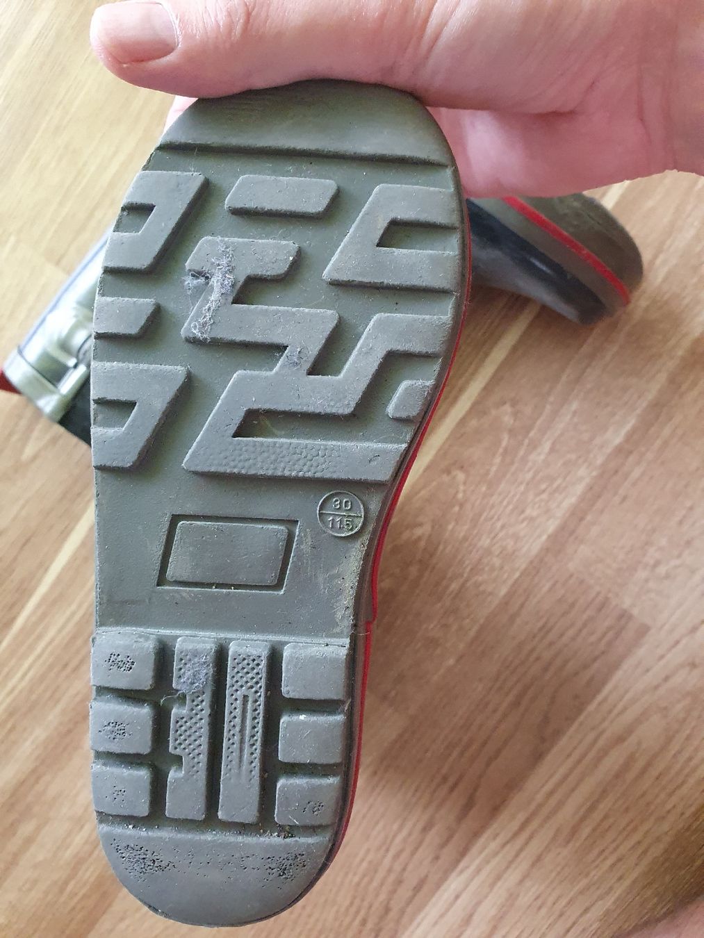 Scarpe per ragazzi: Kinder Gummistiefel, Gr. 30/11.5 – Usato da Zürich venduto da Trei05 1