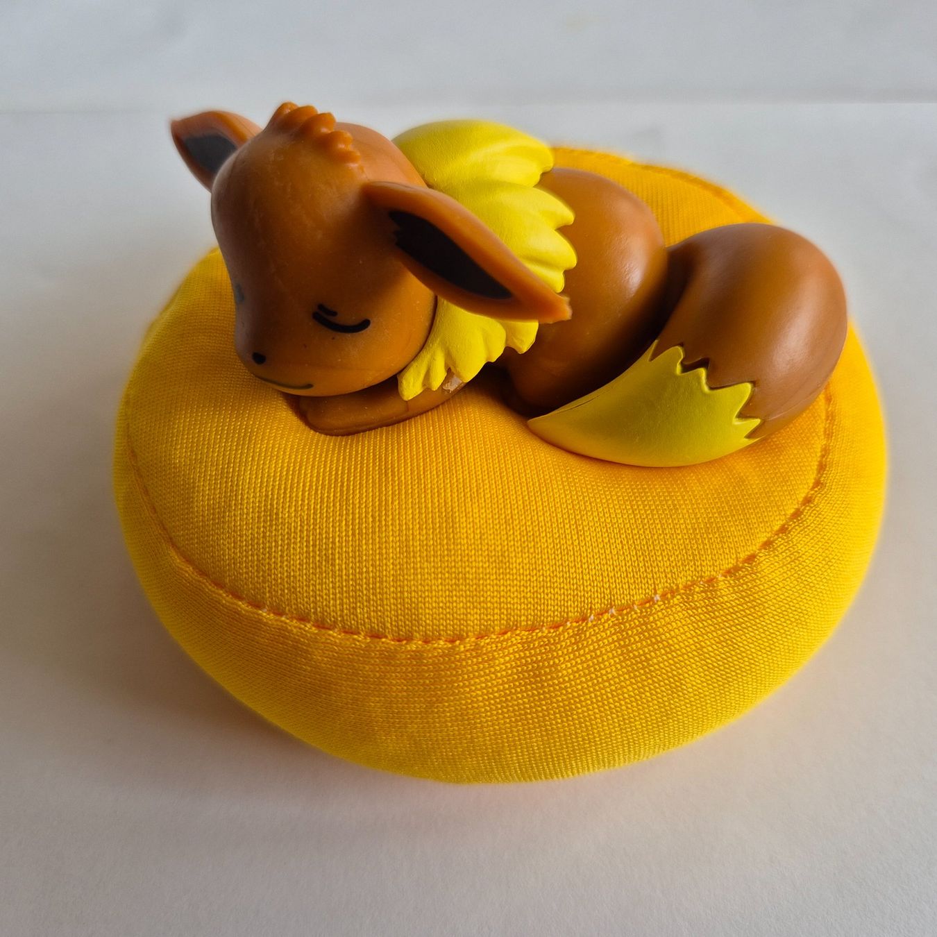 Pokémon Statuette: Pokemon Sammelfigur - Sleeping Evoli / Eevee - MER – Nuovo (secondo la descrizione) da Zürich venduto da Mephisto87 1