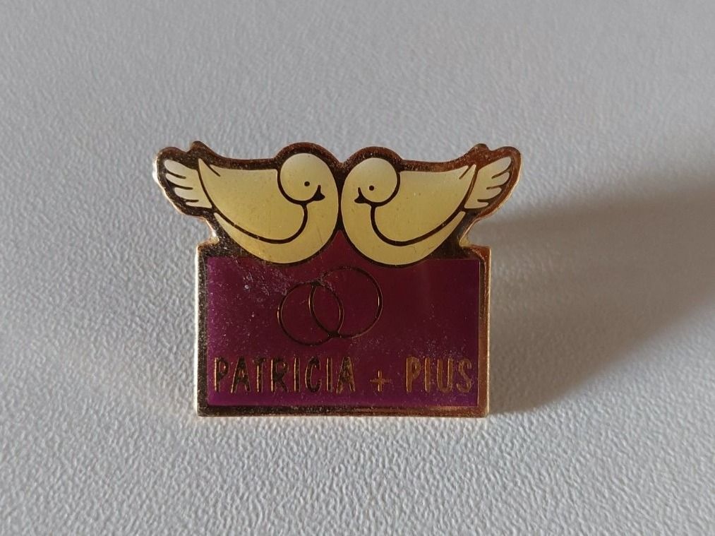 Plaketten & Abzeichen: Pin Patricia und Pius – Gebraucht aus Erlinsbach von pfunky