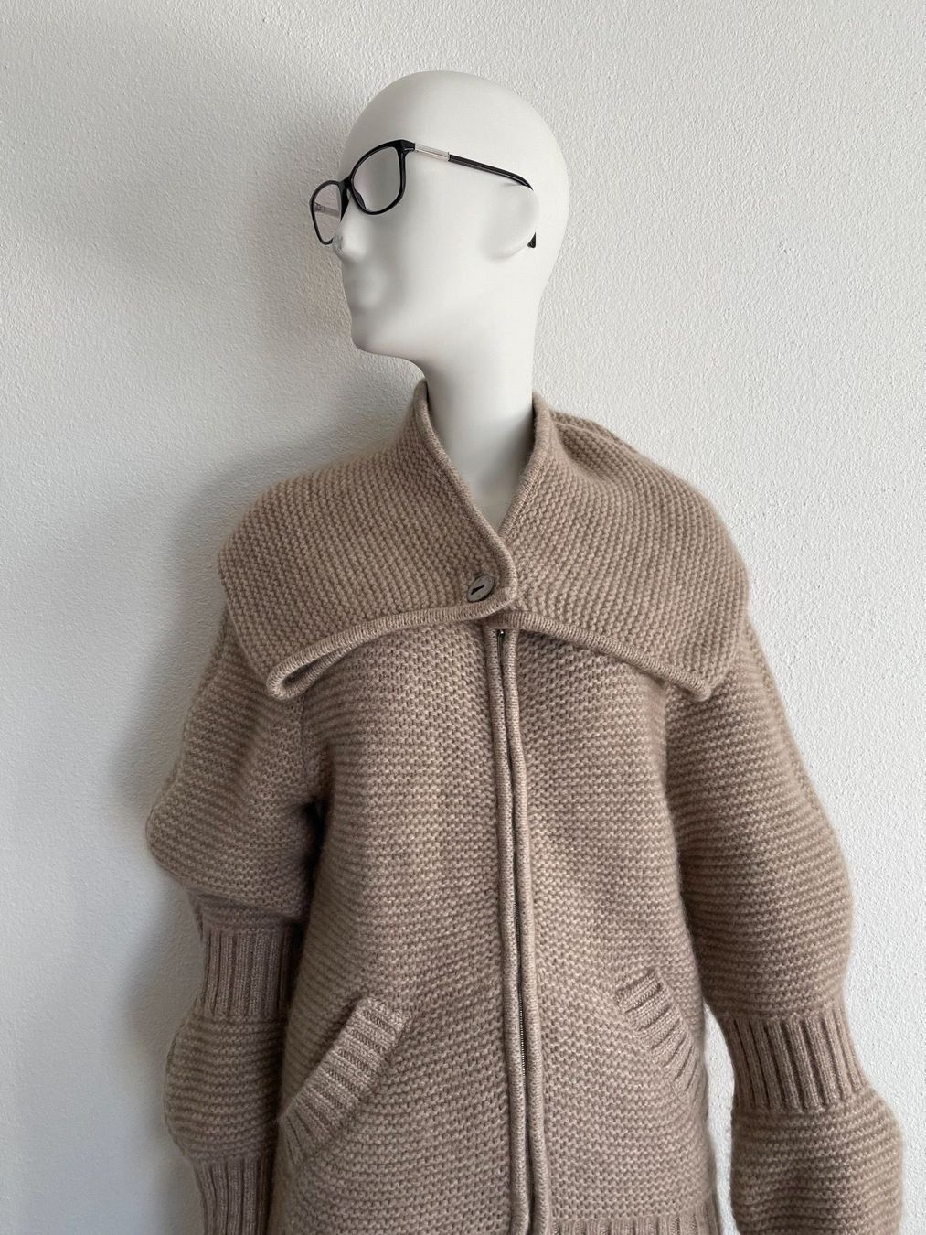 Chanel Pullover & Sweatshirts: Chanel Strickjacke – Neu (gemäss Beschreibung) aus Winterthur von 19.19 5