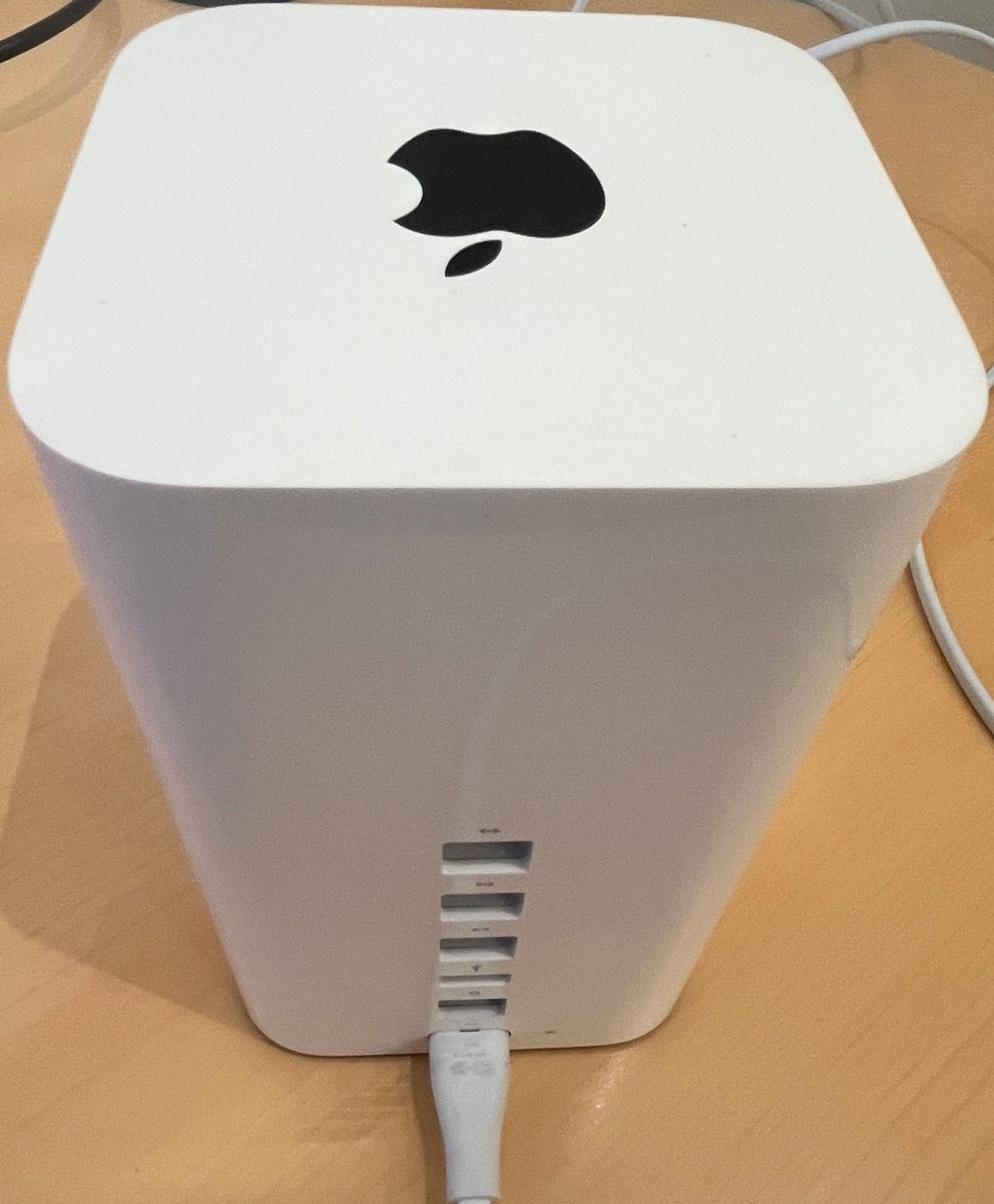 Apple Dischi rigidi: Apple - AirPort Time Capsule 802.11ac - 2 TB – Usato da Le Noirmont venduto da bouboun21 3