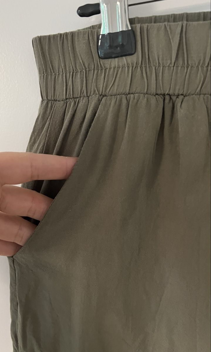 Pantaloni: Chicoreé, khaki Sommer Shorts Gr.L – Usato da Winterthur venduto da mel_wy 1
