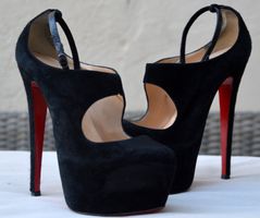 Christian Louboutin Pumps .37
