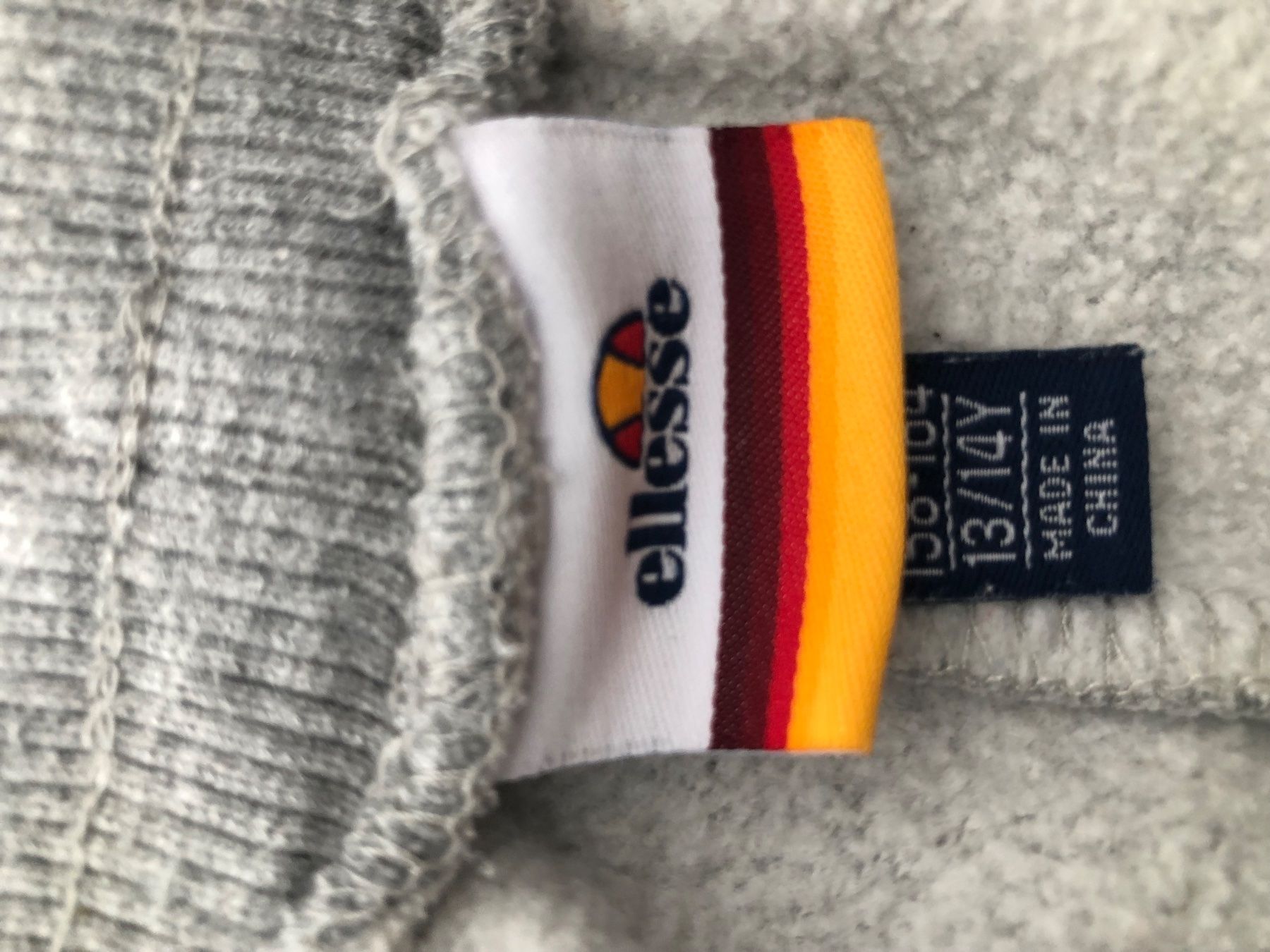 Ellesse Pantaloni: Ellesse Shorts – Usato da Oberkirch LU venduto da Gretlerfamily 2