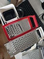 Küchenreibe Set mit Aufsätzen und Behälter gebraucht
