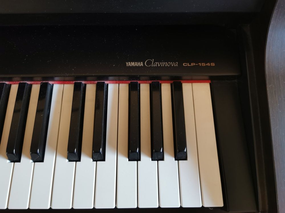 Yamaha clavinova 2024 clp 154s