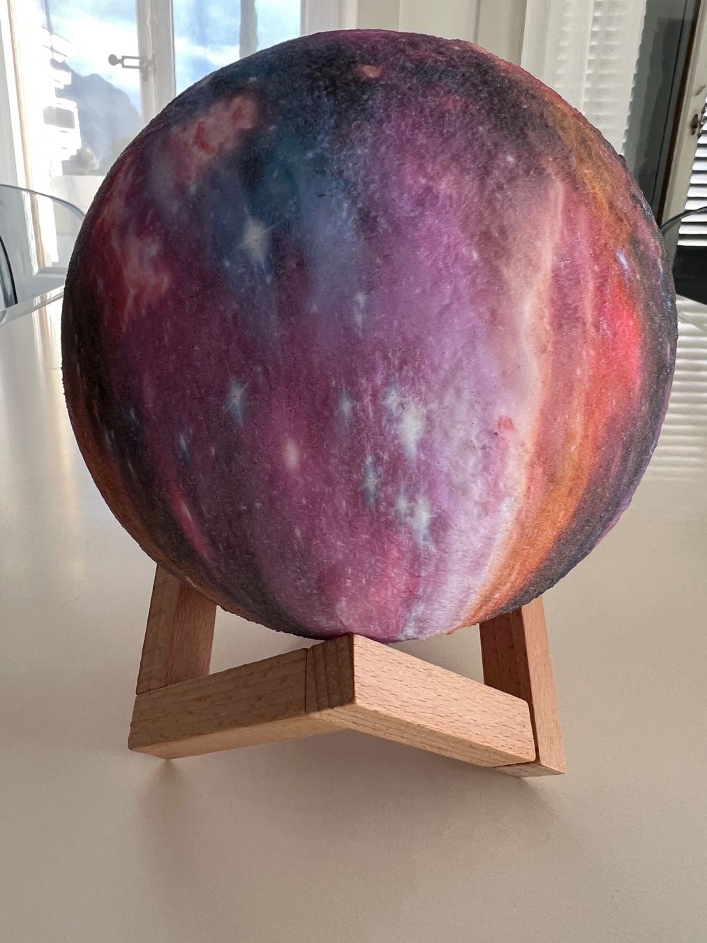 Lampade: Belle lampe lune colorée – Usato da Territet venduto da Supremerockers 1