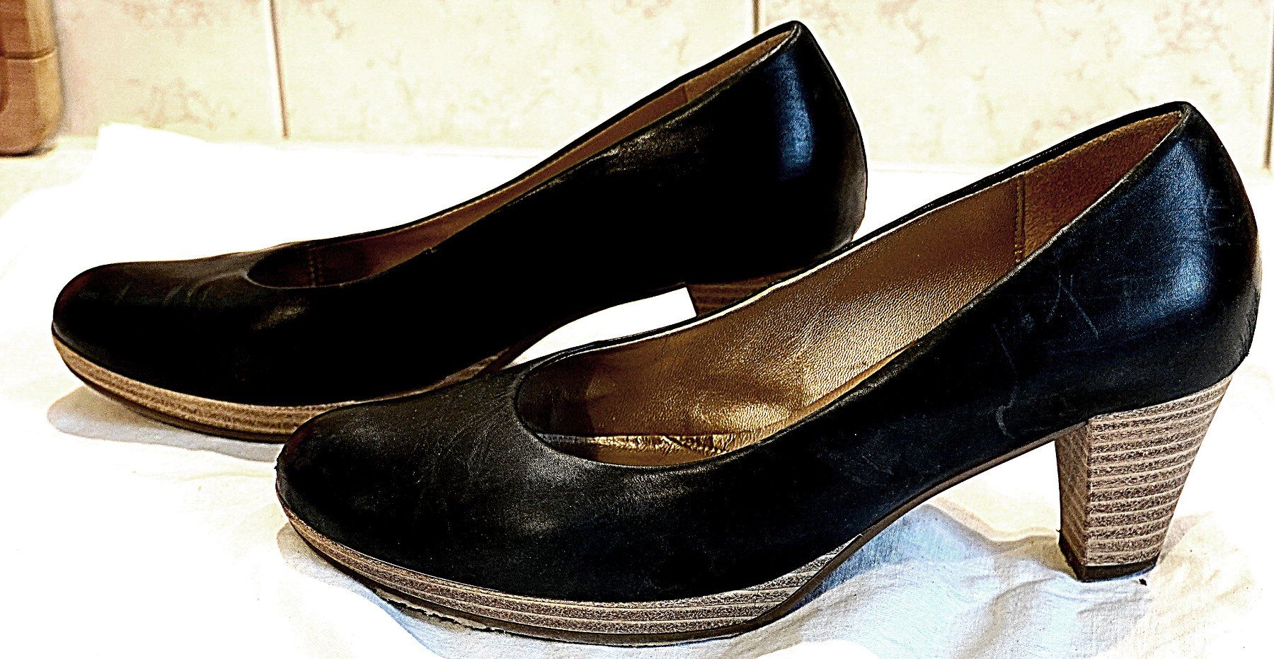 Scarpe da donna: Damenschuhe Damenslipper Gabor Gr. 37.5 – Usato da Baar venduto da 2cvbaar 1