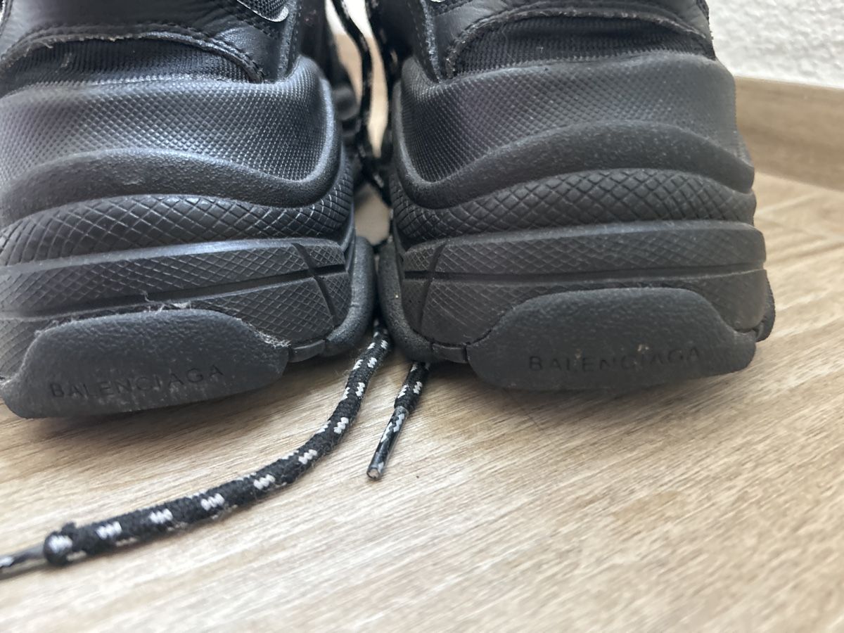 Balenciaga Scarpe da uomo: Balenciaga Triple S – Usato da Tann venduto da anique46 4