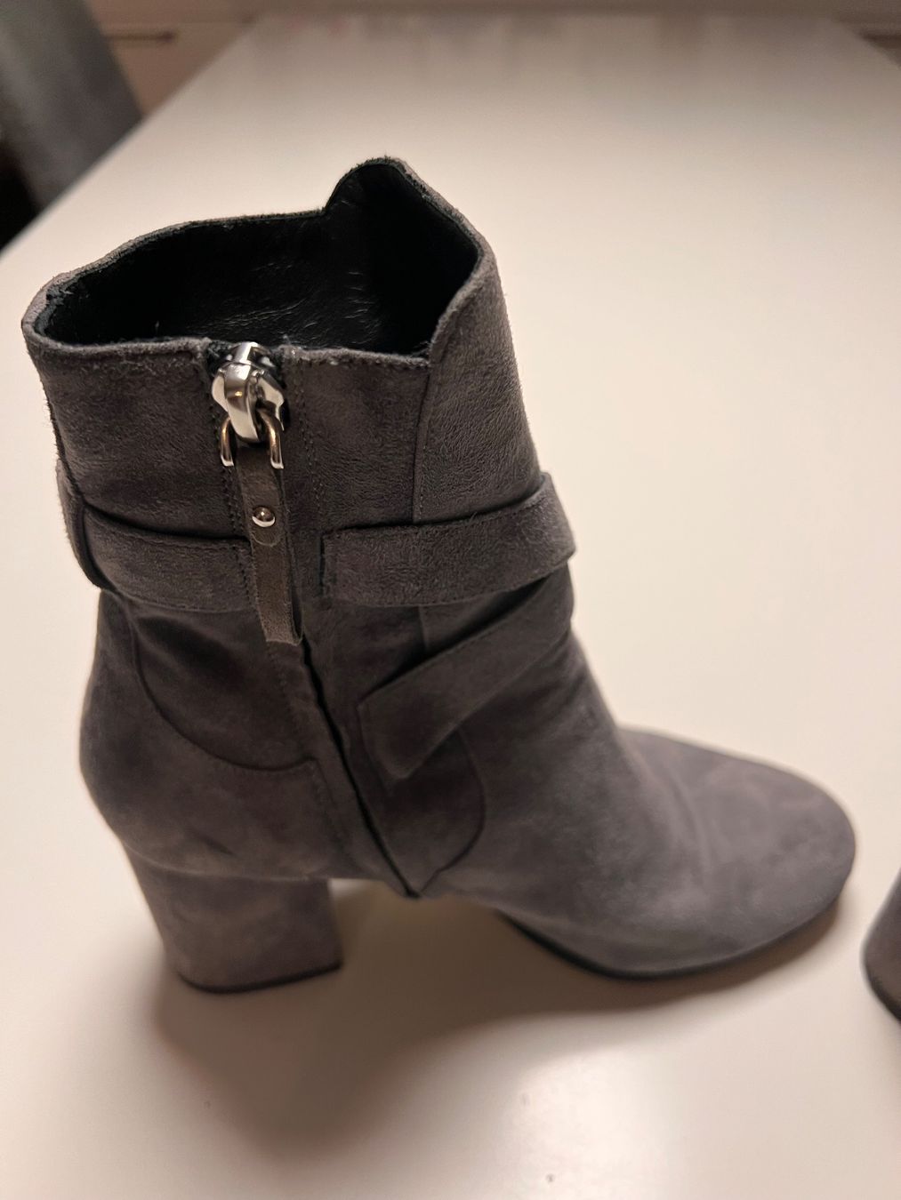 Scarpe da donna: Bottines Deimille en daim gris  - – Nuovo (secondo la descrizione) da Cologny venduto da aidakr 5