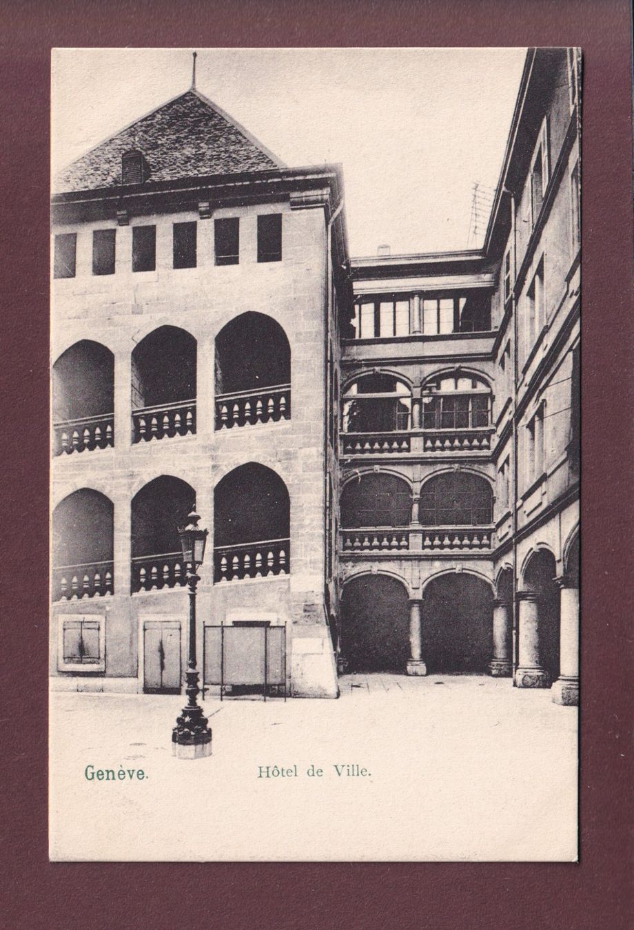 Cartoline postali: GENEVE - Hôtel de Ville – Usato da Pully venduto da nicecards