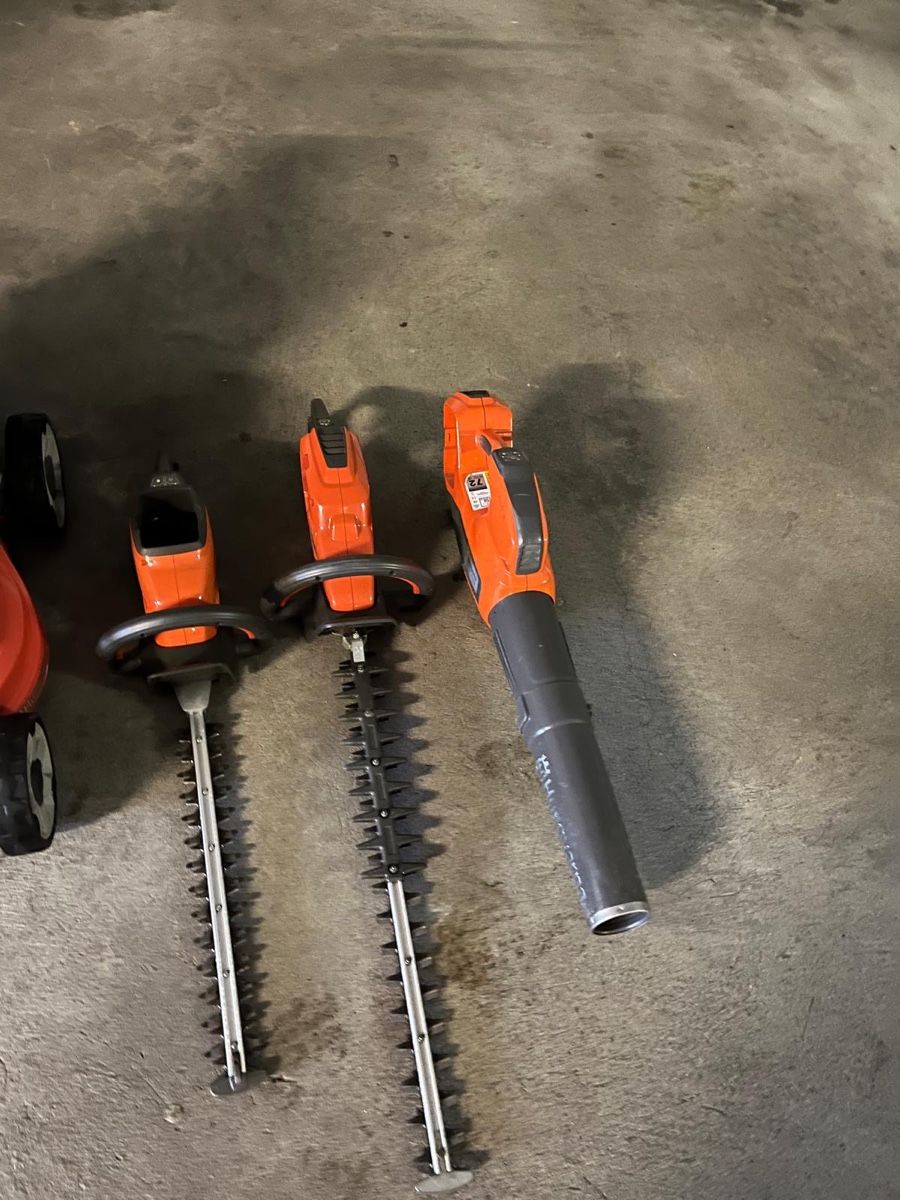 Alle Maschinen: Husqvarna Akku Garten Set  – Gebraucht aus Grenchen von daj_d7l2 2
