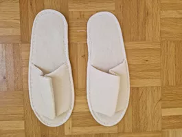 Hausschuhe weiss
