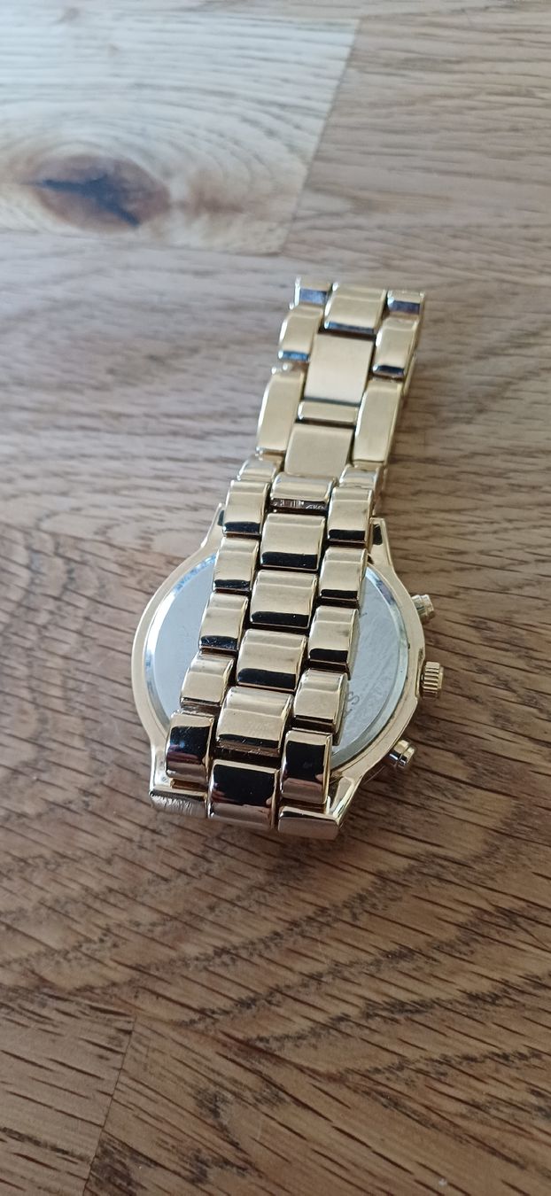 Autres bijoux: Lot Modeschmuck Uhr – D'occasion à Flawil par Pinkmalibu 6