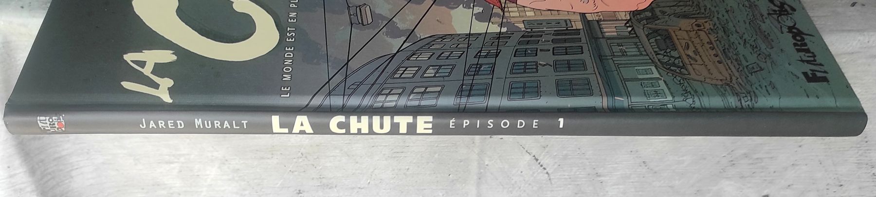 Fumetti: LA CHUTE Episode 1 (EO) – Usato da Biel/Bienne venduto da pijama 6
