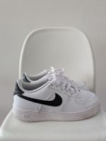 Nike Air Force 1 Turnschuhe weiss/schwarz Grösse 39