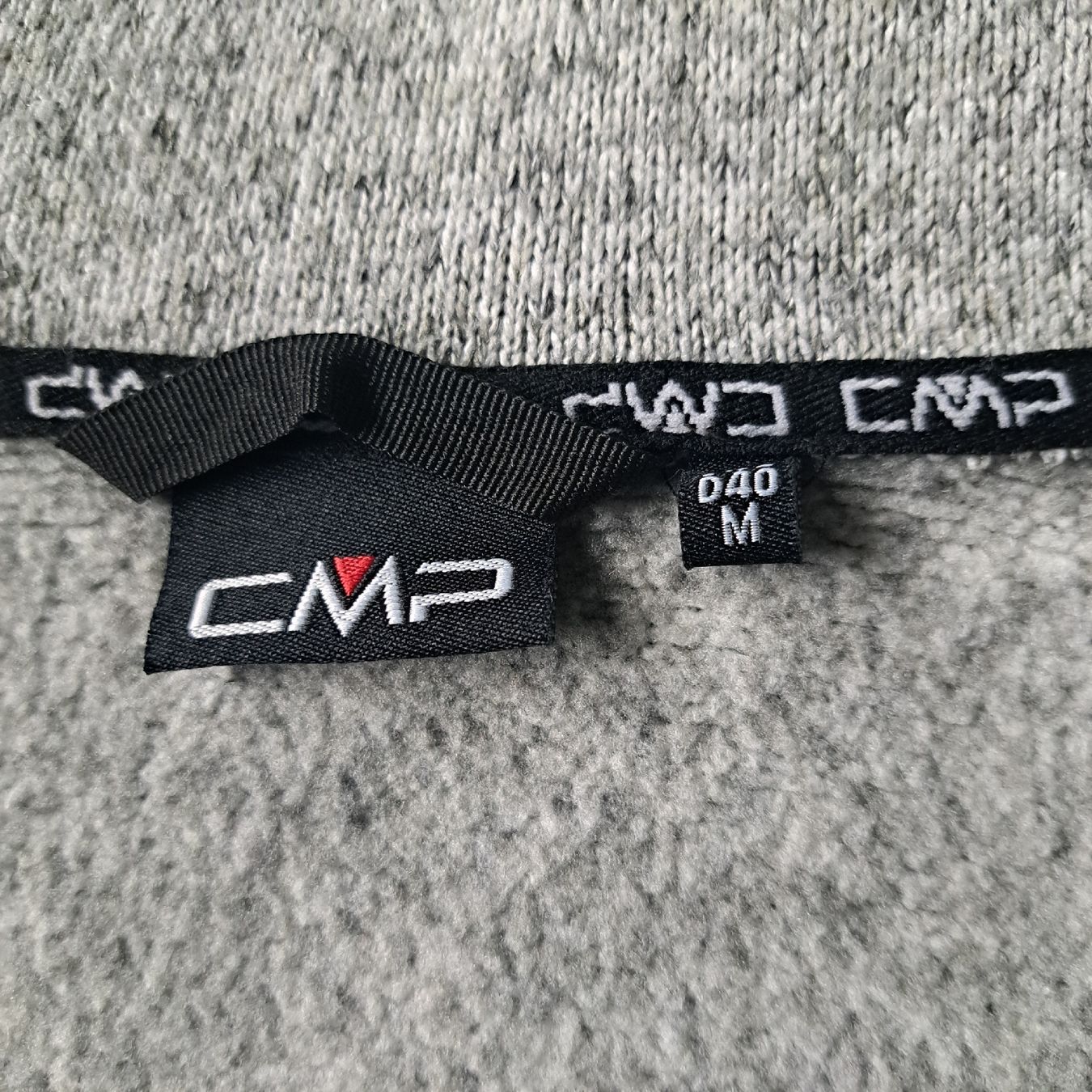 CMP Gilet & Giacche senza maniche: CMP Strickfleece Weste Grau Melange, Gr. M – Usato da Kriegstetten venduto da Jakasi 2