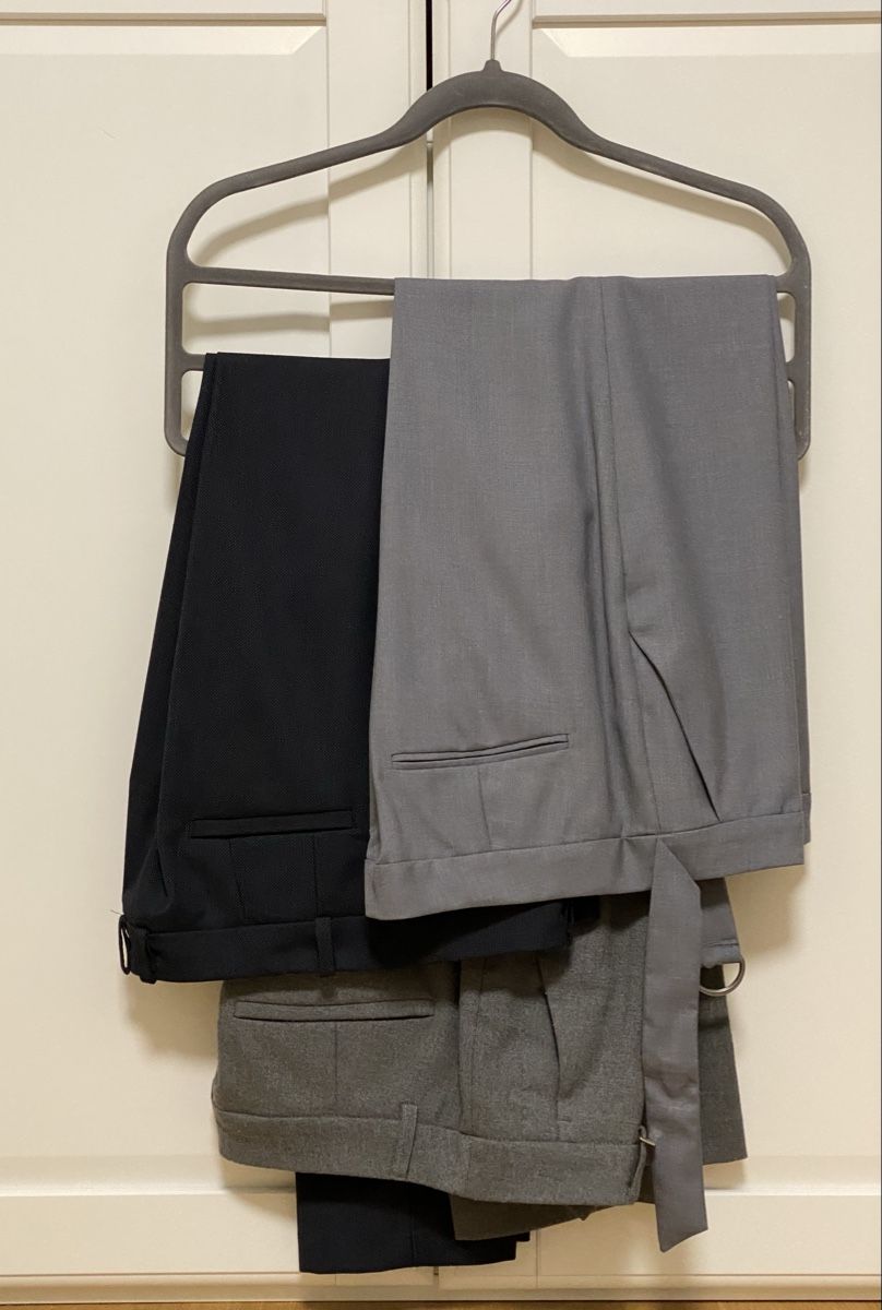 Pantaloni: 3x Klassische Hosen in Gr.38 – Usato da Ehrendingen venduto da Uxaxa