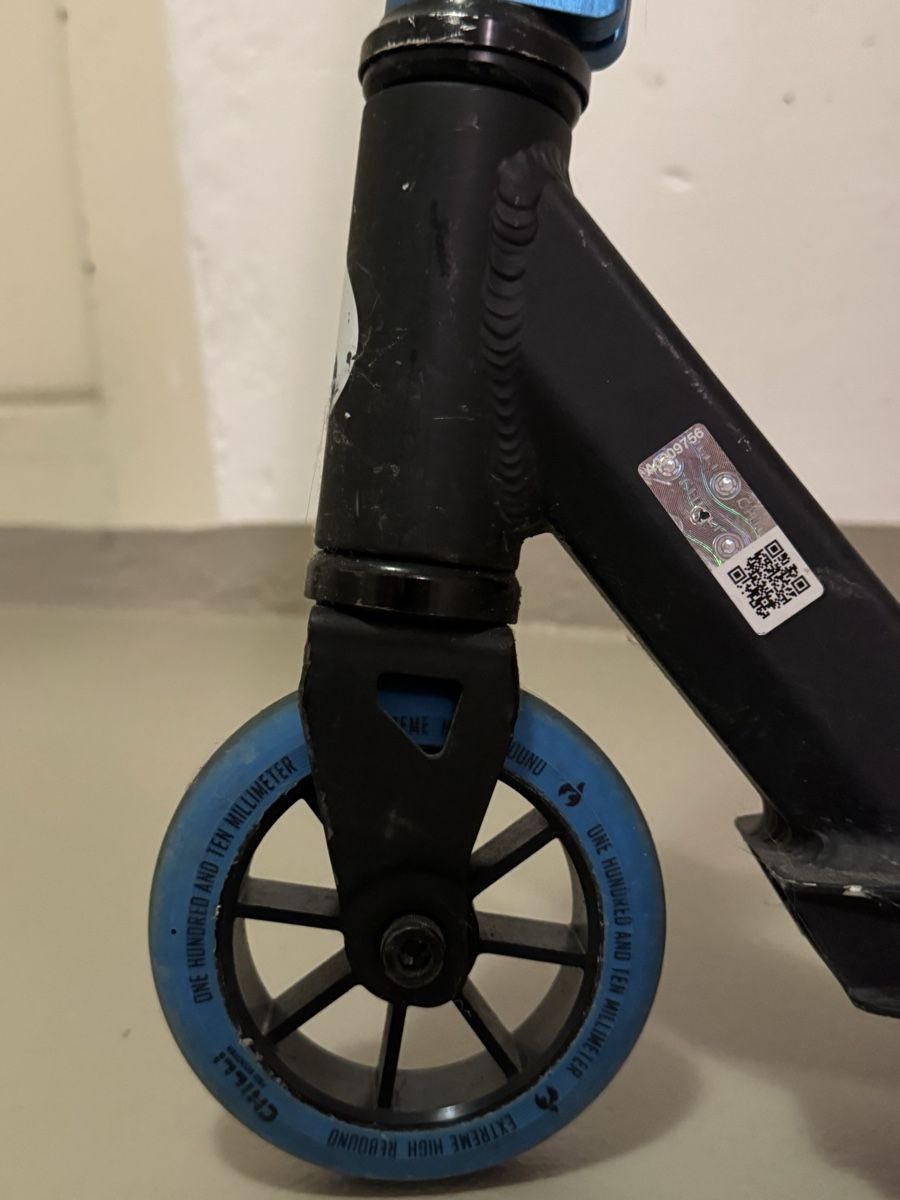 Chilli Kickboard: Chilli Base Scooter blau/schwarz – Usato da Sachseln venduto da Fab_Huw 2