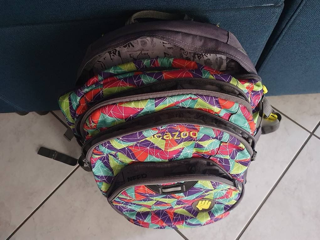 Coocazoo Zaini: COOCAZOO Schulrucksack mit Regenschutz – Usato da Geuensee venduto da JeMaUrPe 2