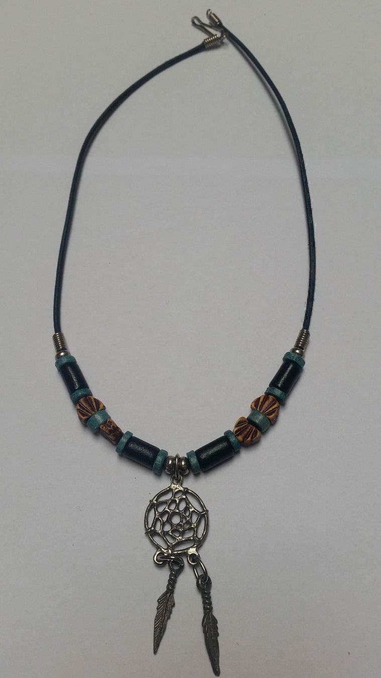 Catenine: NEU: schöne Kette mit Traumfänger – Nuovo (secondo la descrizione) da Winterthur venduto da Mick77