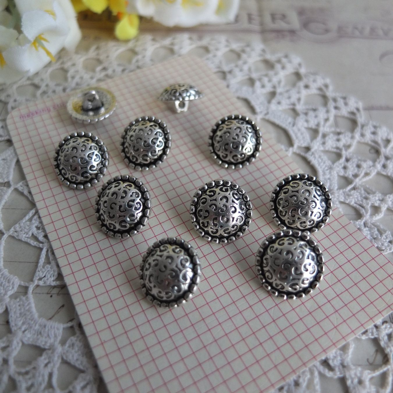Bottoni: 10 Knopfe Metall Look Silver boutons métal – Nuovo (secondo la descrizione) da Meyrin venduto da laservette99