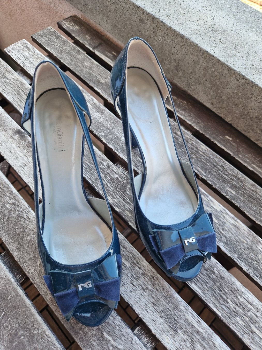 Scarpe da donna: Beautiful pumps Nero Giardini like new – Nuovo (secondo la descrizione) da Lausanne venduto da Issss 2