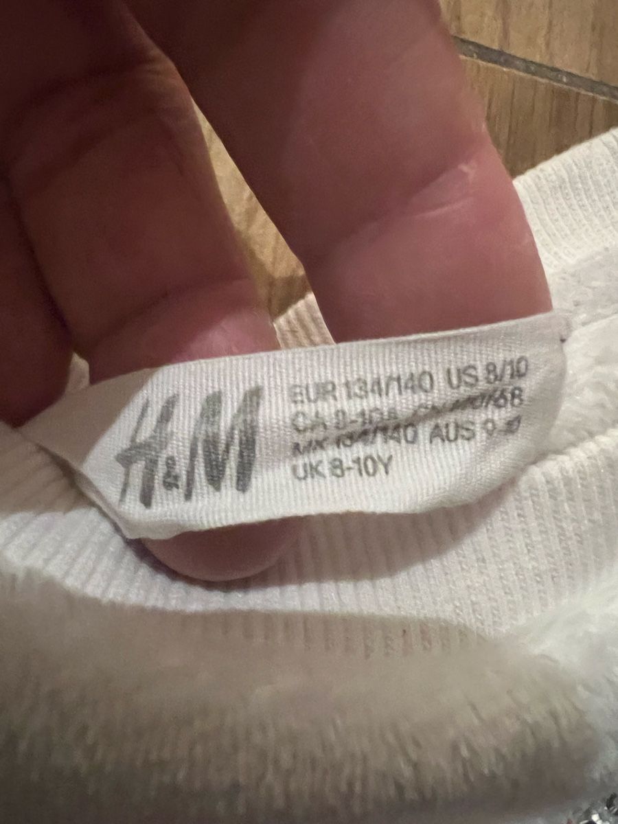 H&M Maglioni & Felpe: Unicorn Sweatshirt Size 8-10 Years – Usato da Hinwil venduto da jua_t8vd 1