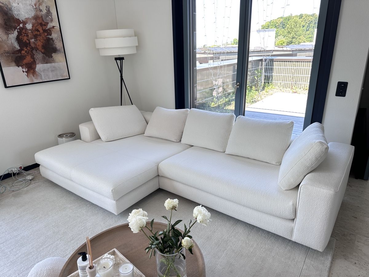 Divani: Schlossatelier White Corner Sofa with Chaise Lounge – Usato da Kloten venduto da han_hm52 1