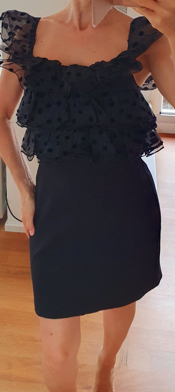 Zara Vestiti: Kleid mit Vollants Carmenstyle Gr. M – Usato da Stansstad venduto da InStyle8 3