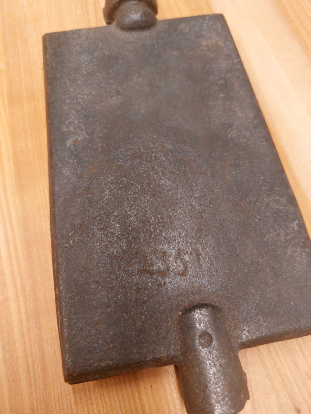 Backformen: Antikes Waffeleisen um anfangs 1800 – Gebraucht aus Ganterschwil von HeidiuPeter 3