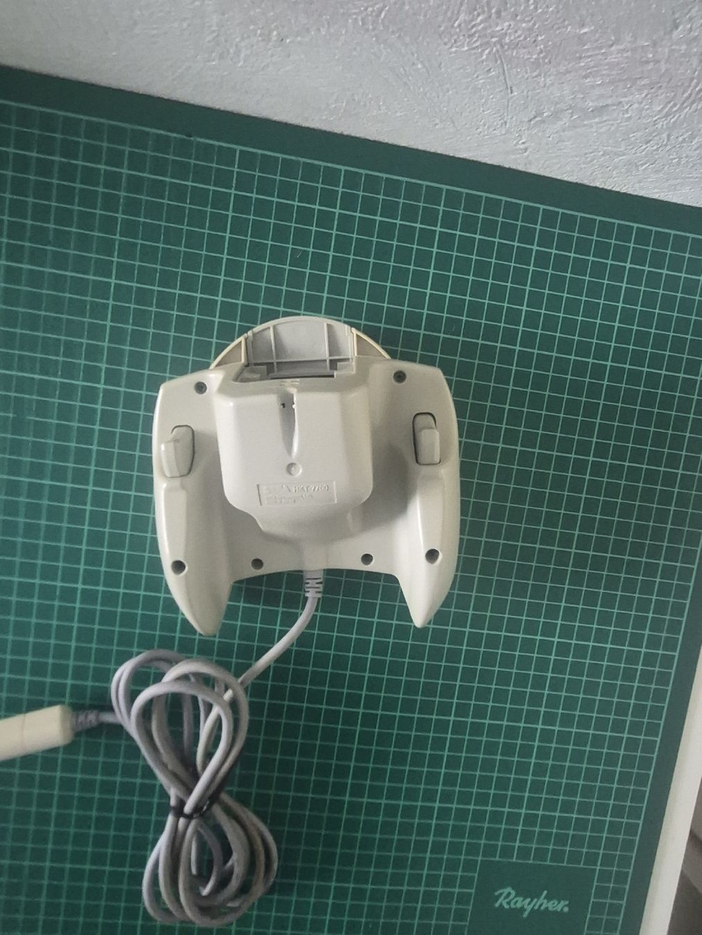 Manettes: Sega Dreamcast Controller HKT-7700  – D'occasion à Meyrin par Retro-GZ 4