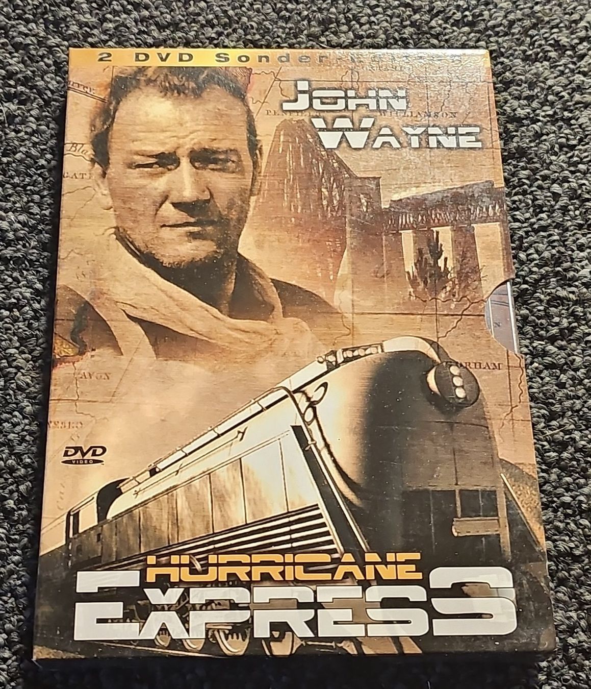 Tutti i DVDs: John Wayne - Hurricane Express DVD (20225) – Usato da Ruswil venduto da jan_bxl5