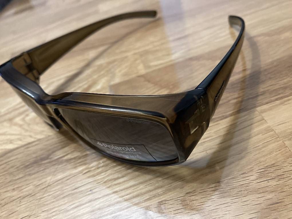 Brillen & Gläser: Lunettes à soleil neufs de marque Polaroid – Gebraucht aus Ménières von 30A 1