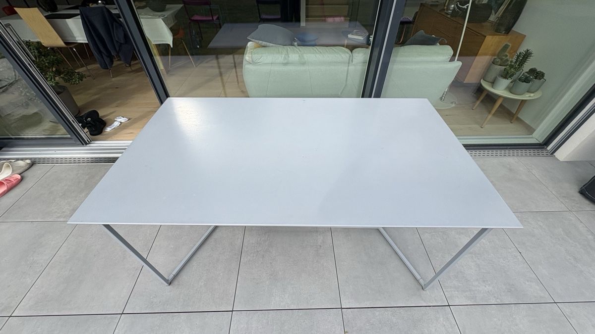 Tische: Table de jardin couleur gris clair - Etat correct – Gebraucht aus Mont-sur-Lausanne von Vinou6021 3