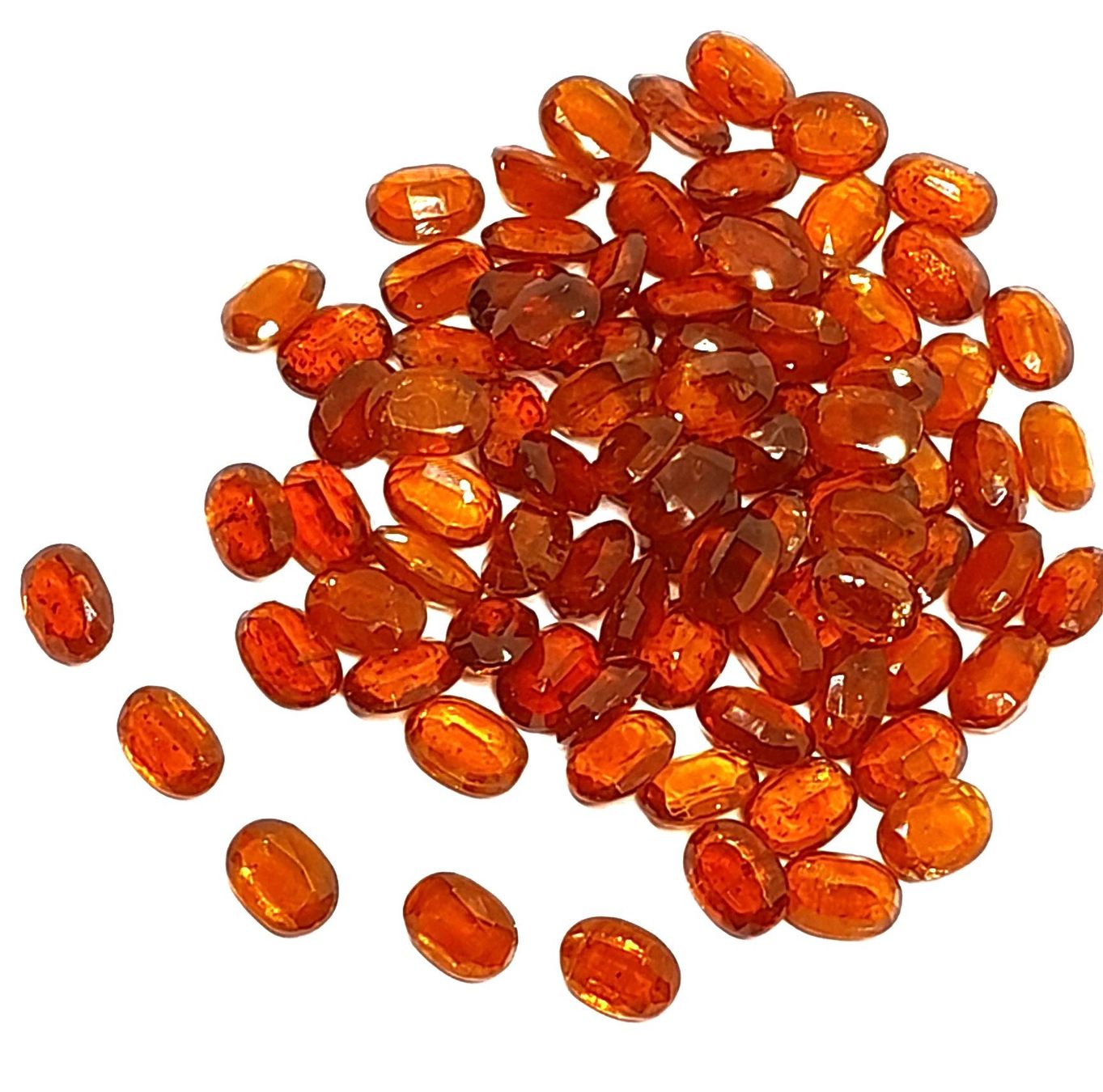 Pietre preziose: 2x Kyanites orange 9x7 mm - Valeur 100.- Fr – Nuovo (secondo la descrizione) da Grimisuat venduto da Valgem 7