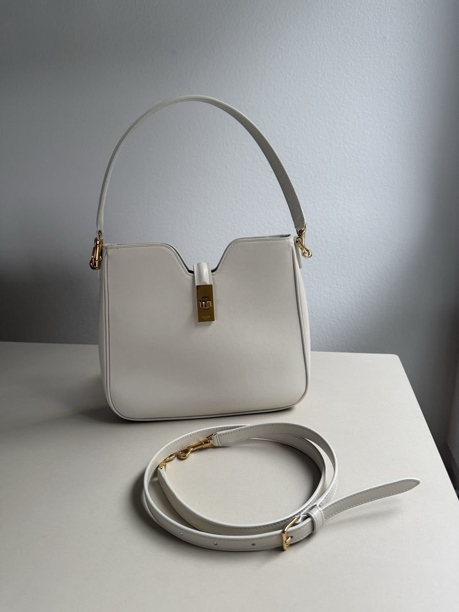 Celine Borse da donna: Classic White Celine Bag - Perfect for Spring & Summer Style – Usato da Flüelen venduto da mRoLo 1