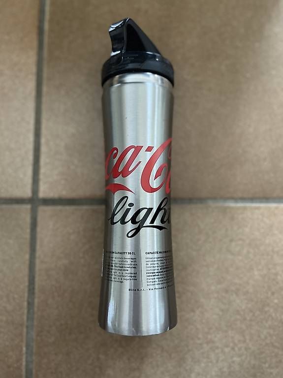 Trinkflaschen & Thermosflaschen: Coca-Cola Gourde Collection New – Gebraucht aus Genolier von Travelbuyer 1