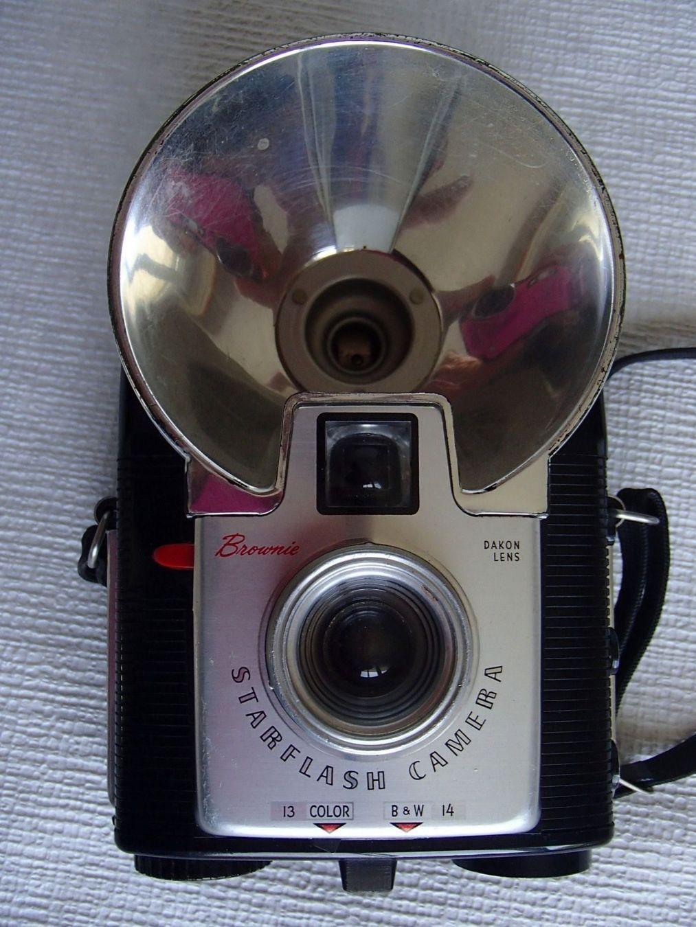 Kodak Fotocamera: KODAK BROWNIE STARFLASH CAMERA mit Blitz – Usato da Schöfflisdorf venduto da pullux 3