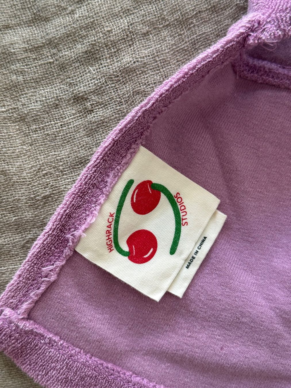 Tops: Highrack Studios Top – Gebraucht aus Zürich von Larazade 1
